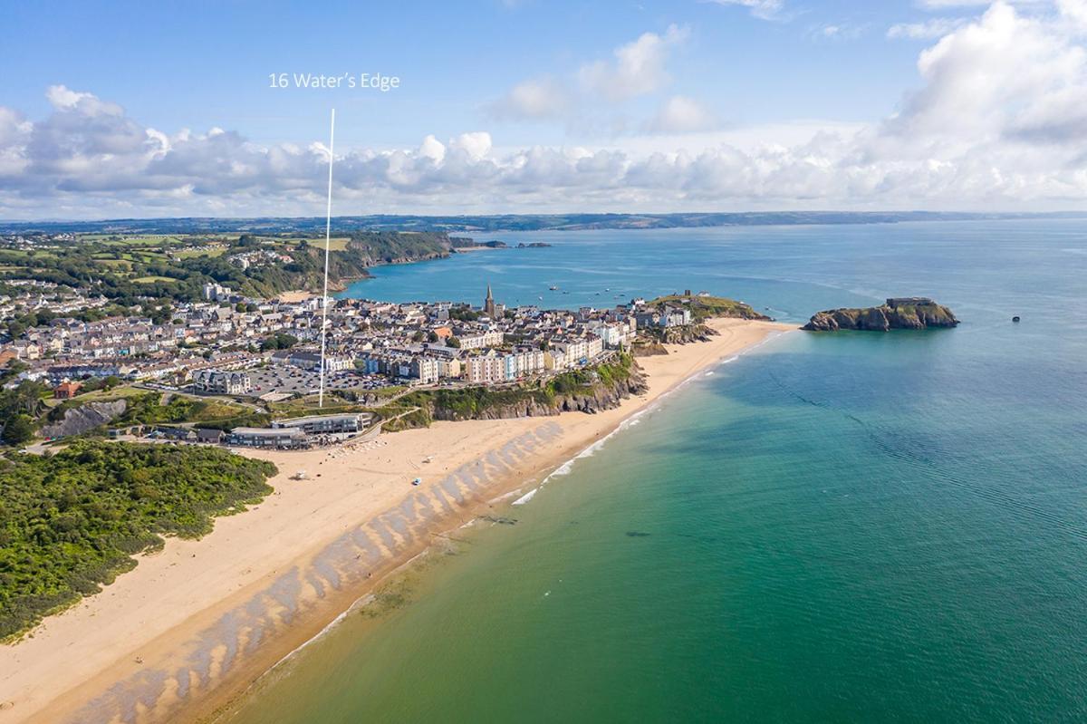 16 Waters Edge * Tenby