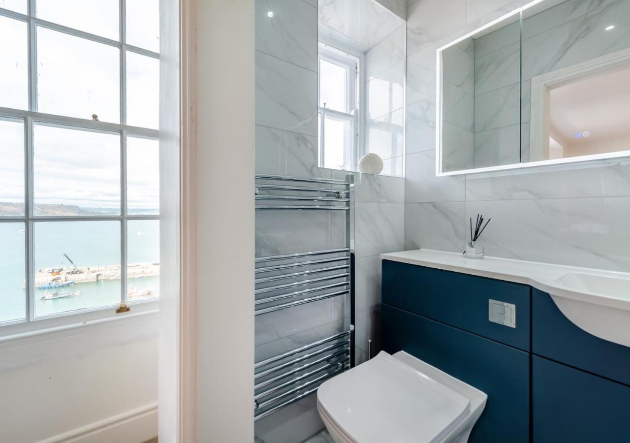 Clifton House Holiday home Tenby