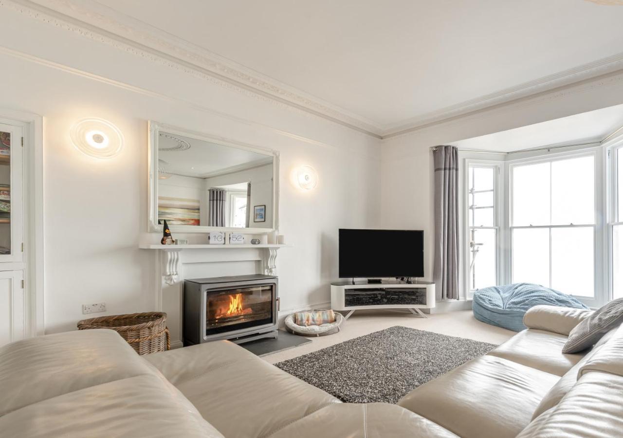 One Charlton House Apartment