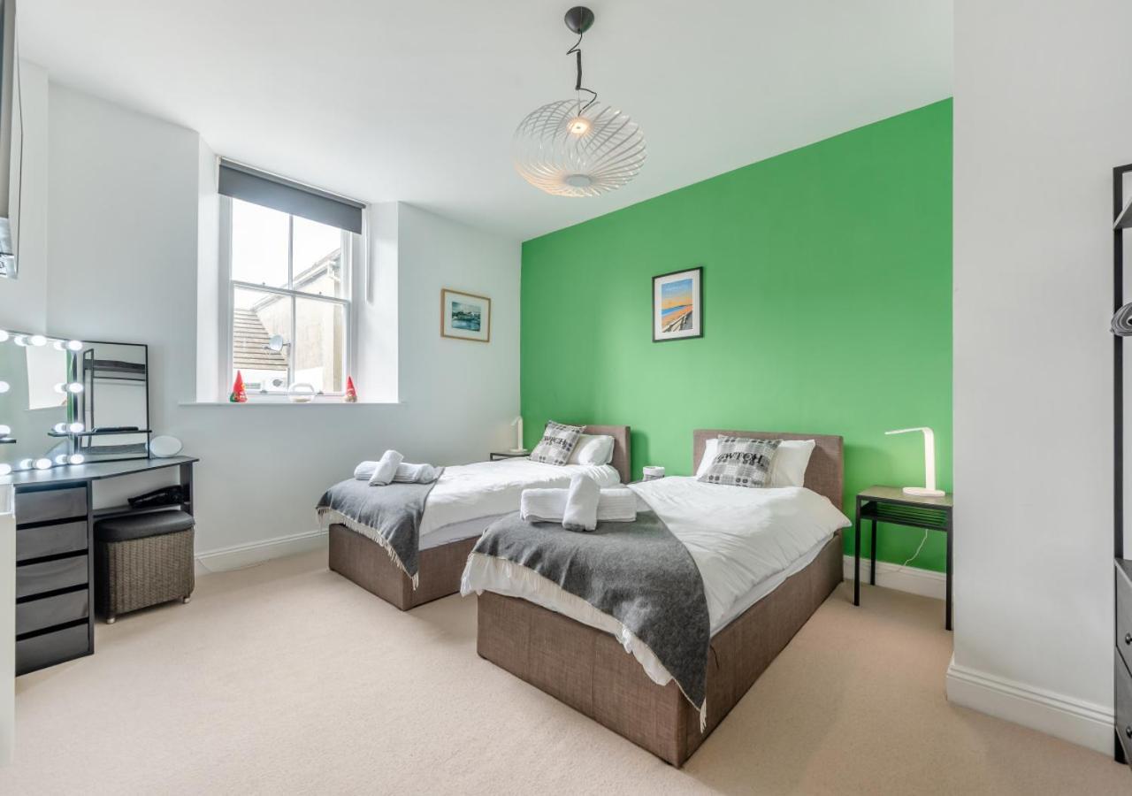 One Charlton House Apartment Tenby