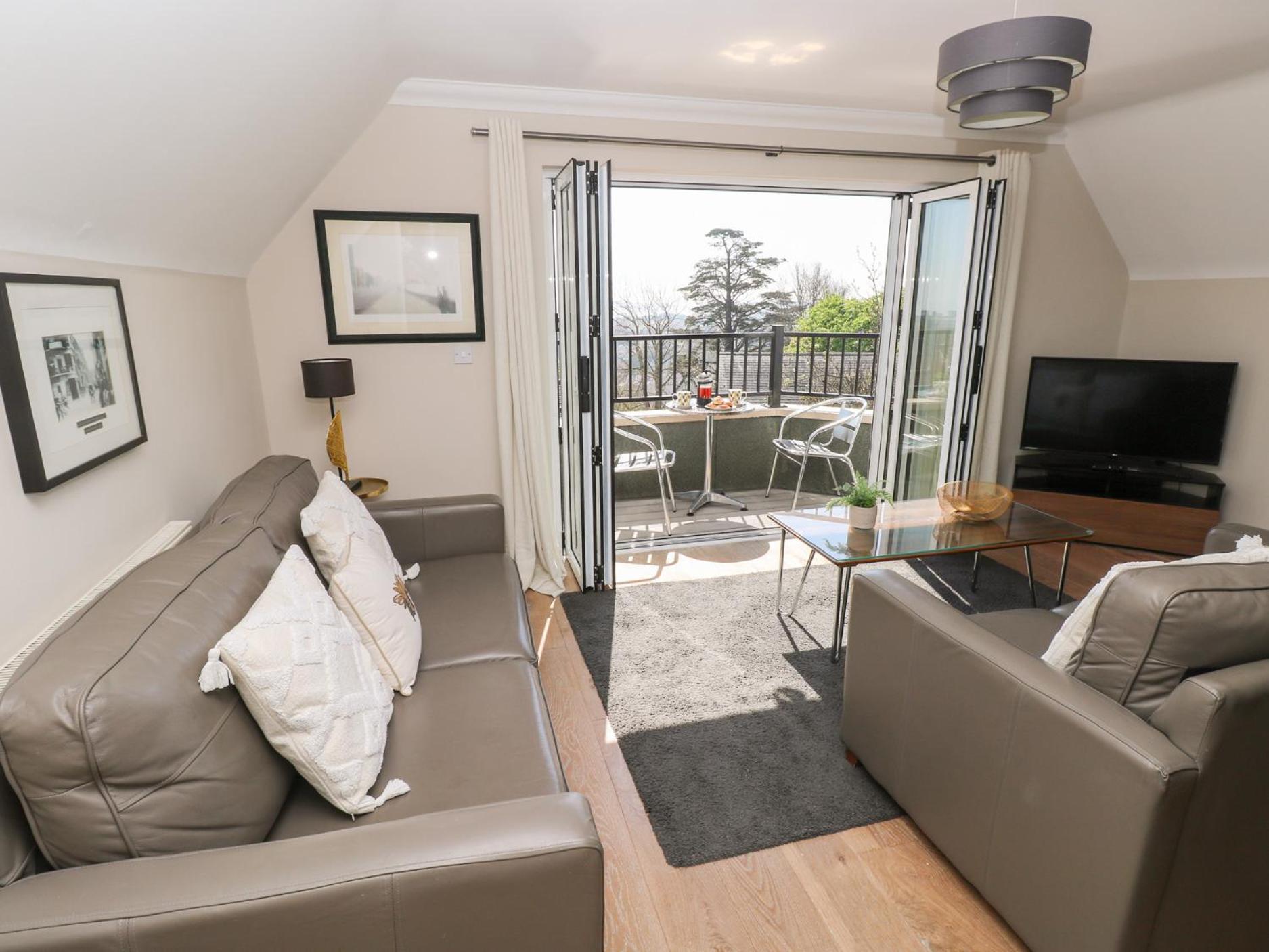 Cambrie Apartment *