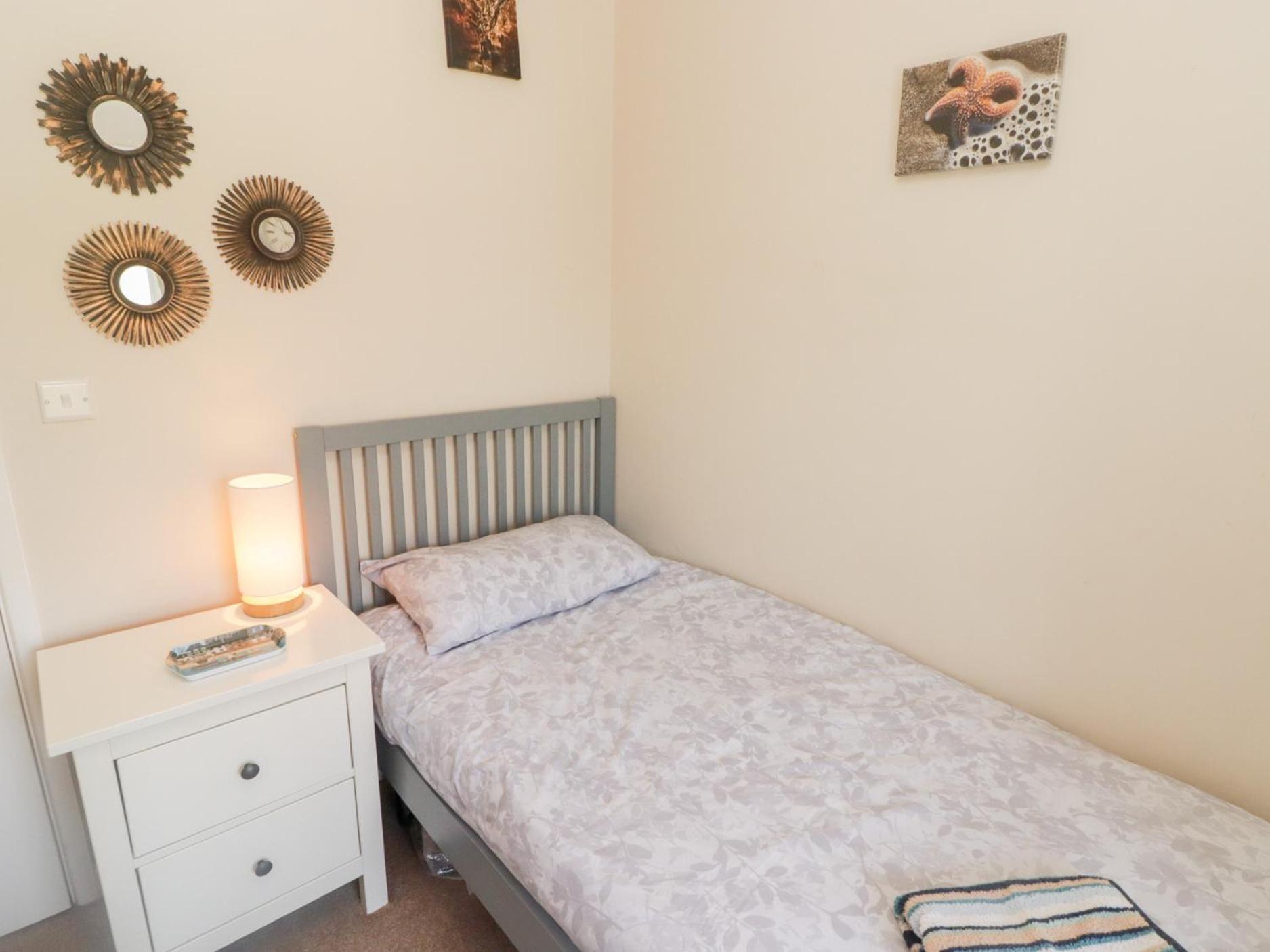 Daffodil Apartment Tenby