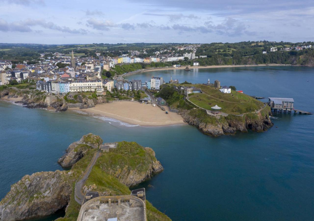 Clifton House Holiday home Tenby