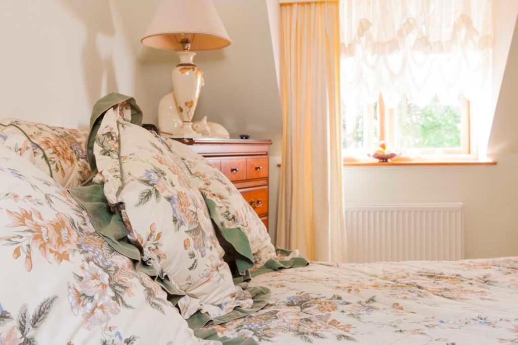 Little Red Rooster Rest Guest house