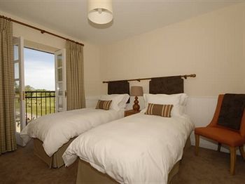 Trefloyne Manor *