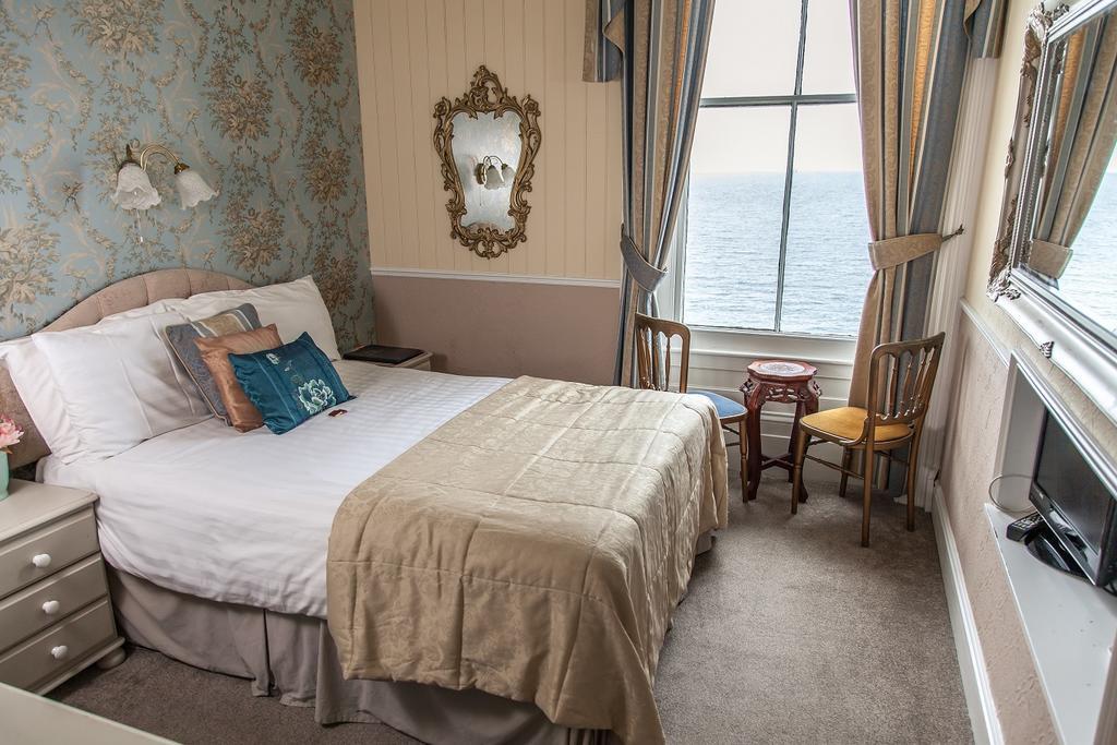 Panorama 4* Tenby