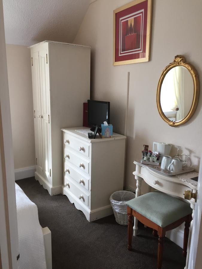 Ivy Bank 4*