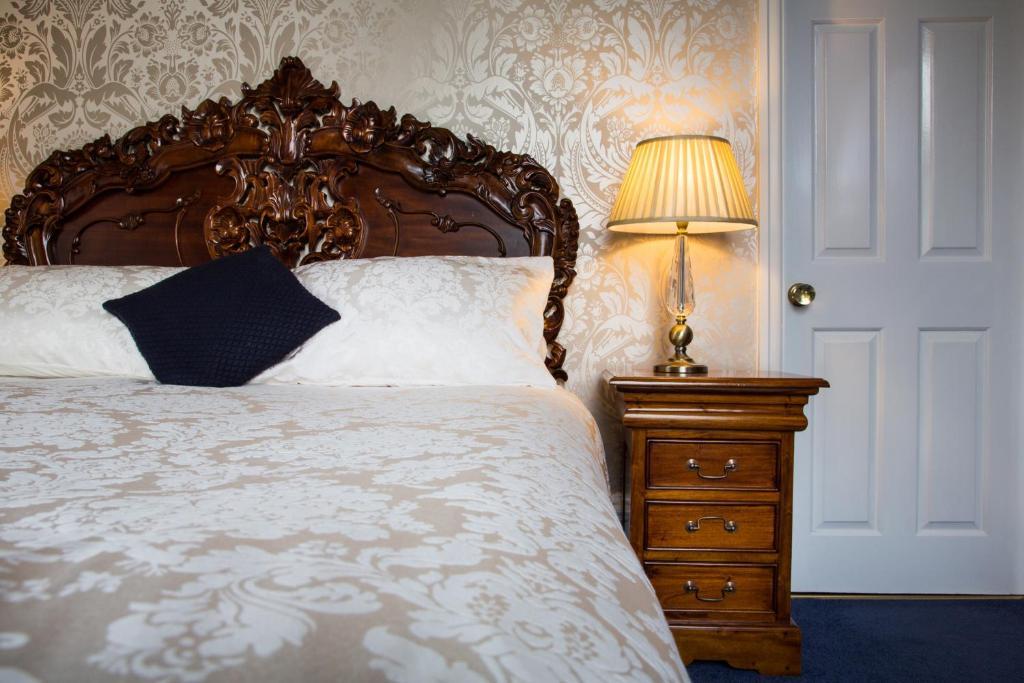 Elm Grove Bed & Breakfast