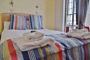Fourcroft 3* Tenby