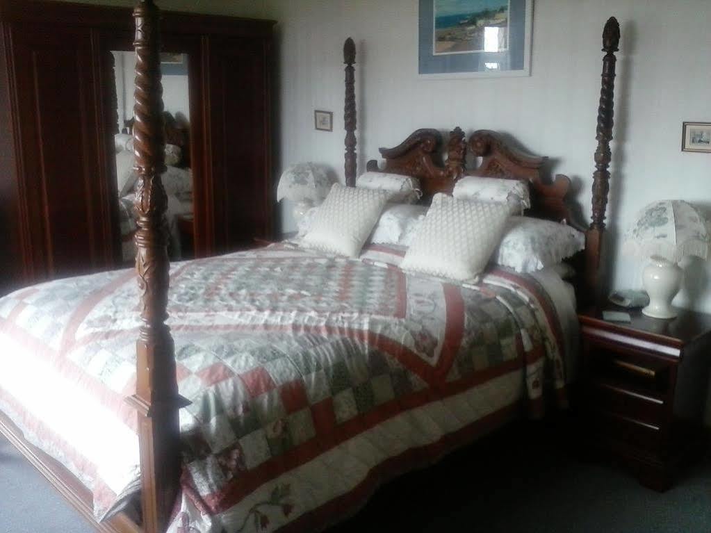 Wychwood House 2*
