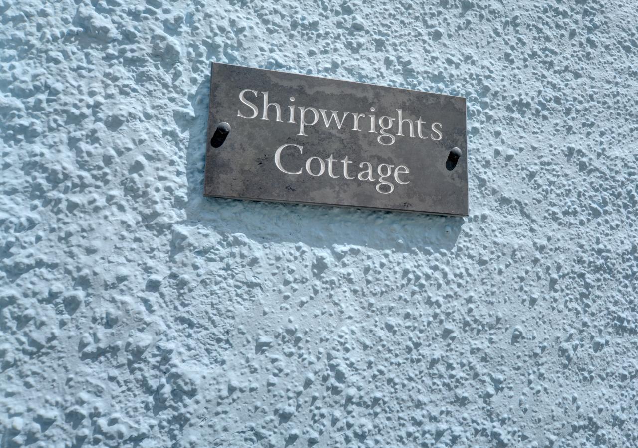 Apartment Shipwrights *