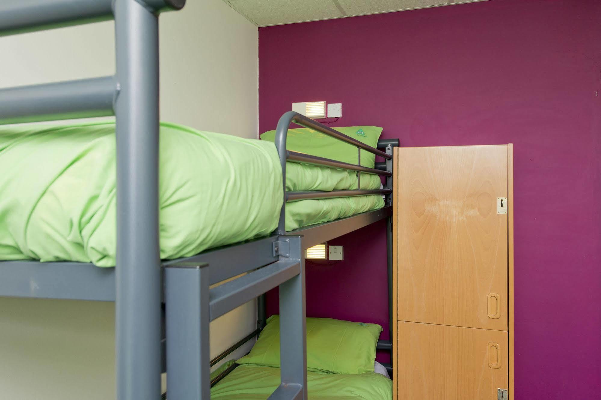 Hostel Yha Manorbier Tenby