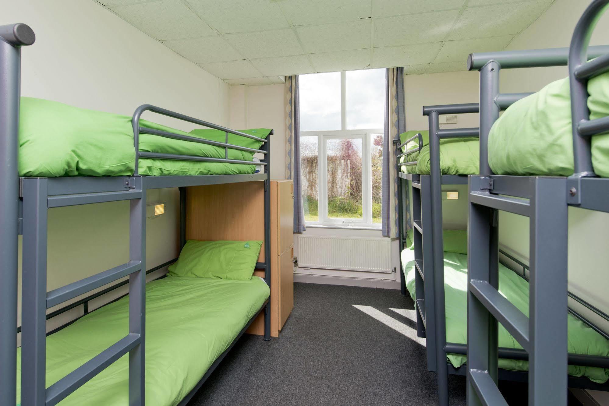 Yha Manorbier Hostel Tenby