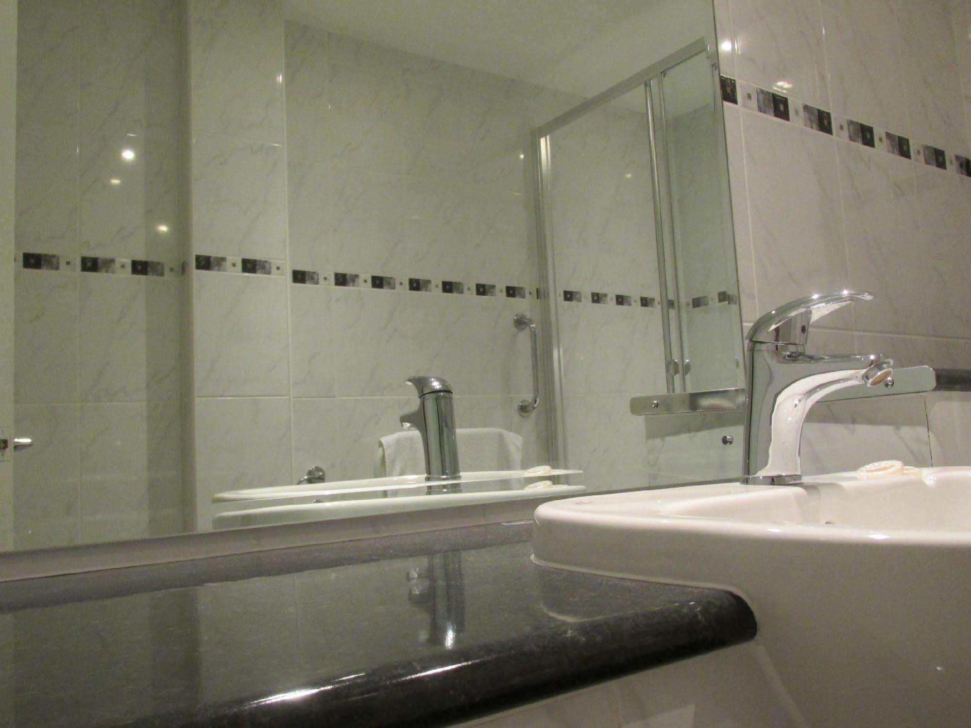 Fourcroft Hotel 3*