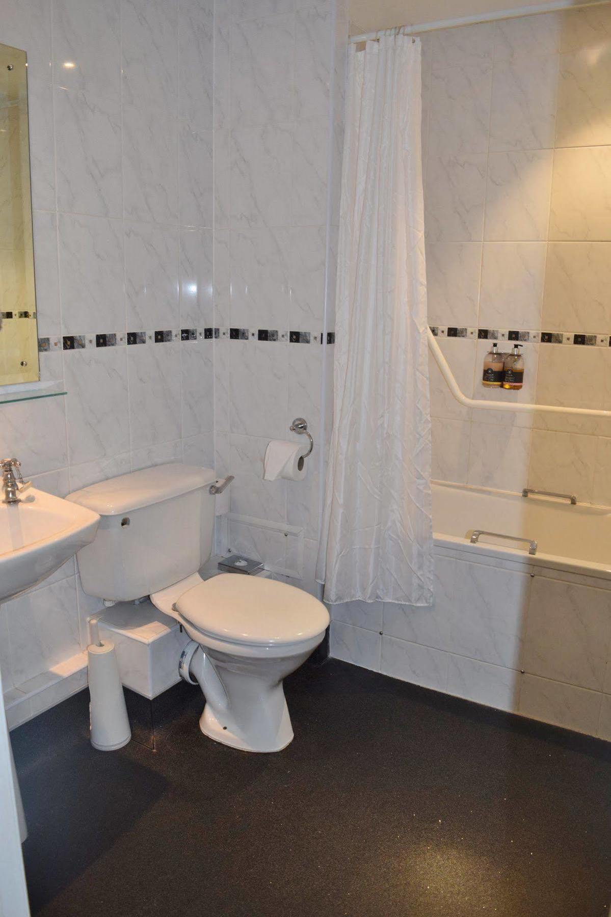Hotel Fourcroft 3*