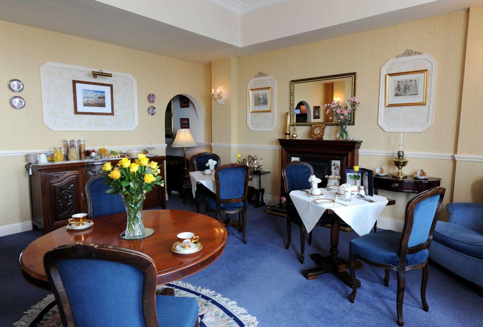 Guest house Panorama Tenby