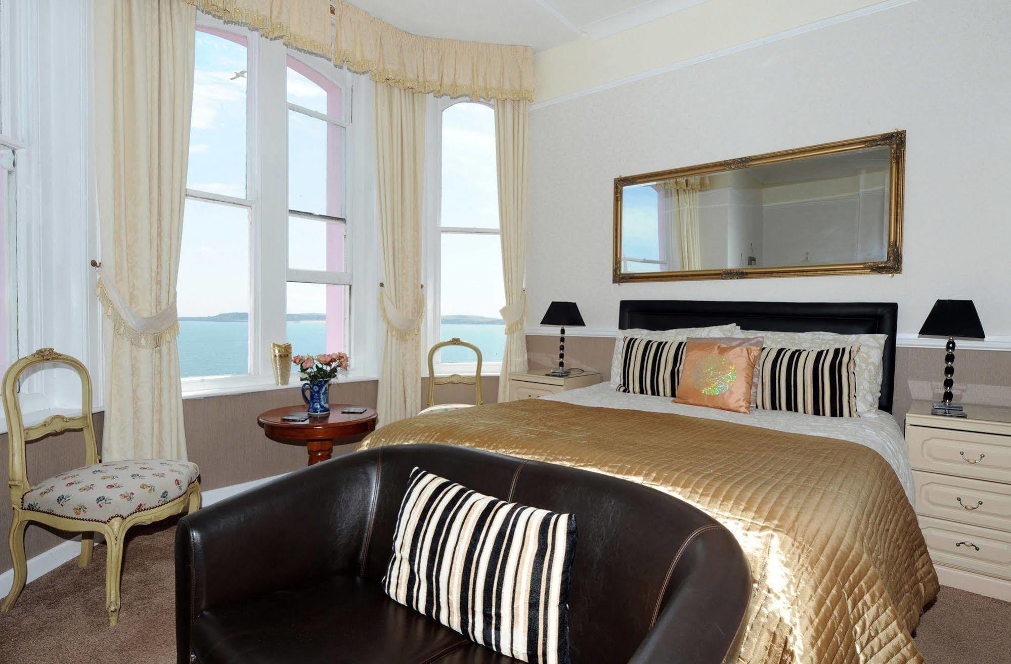 Panorama 4* Tenby