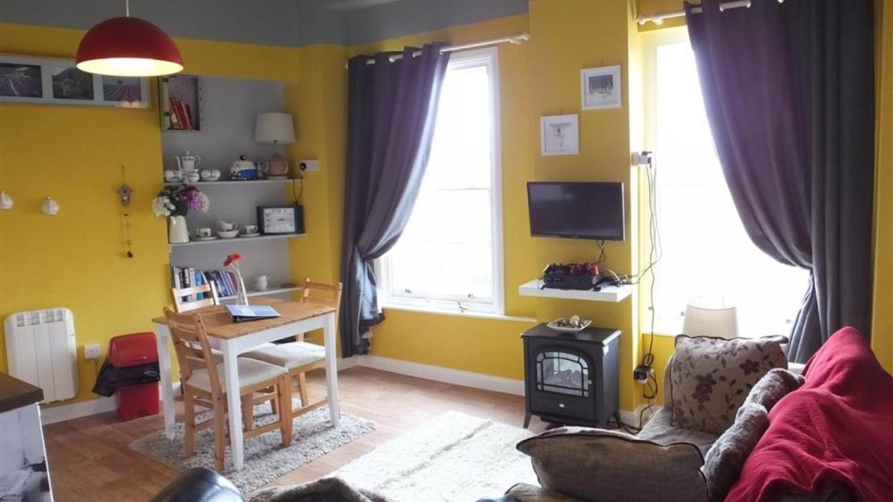 Cheltenham House 3 Tenby