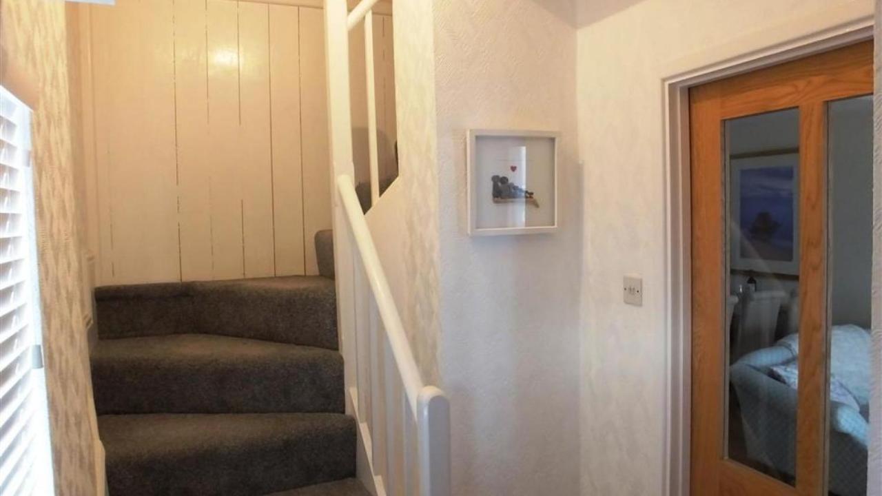 Clareston Road 1 *