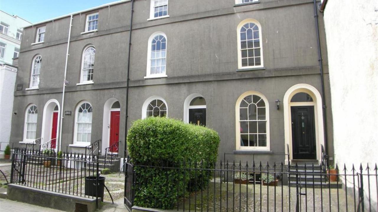 Frogmore Terrace 1 Tenby