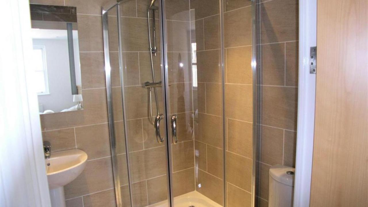 Cobourg House 6 Apartment