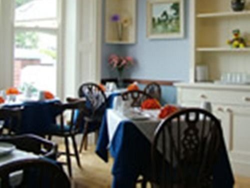 Glenholme Apartment *