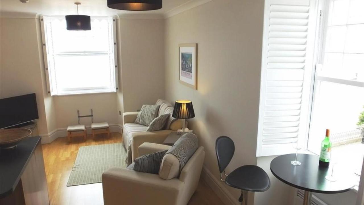 Apartment Paragon House 3 *