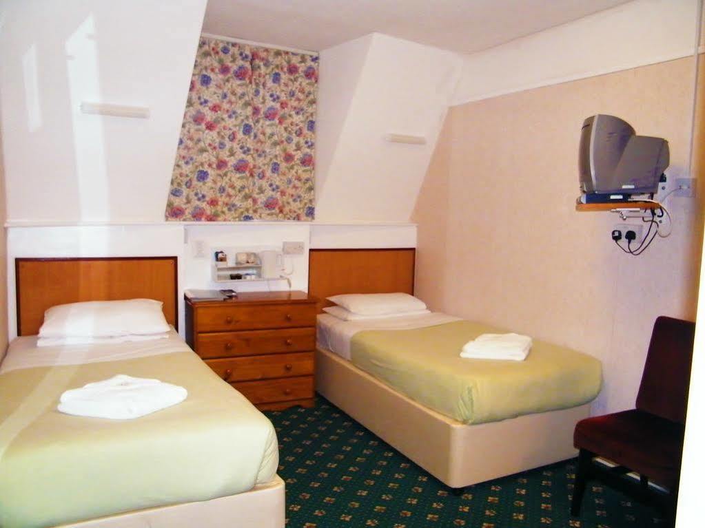 Hotel Clarence House Tenby