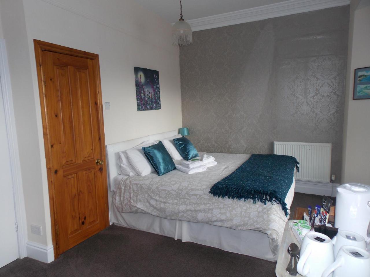 Ivy Bank Guest house Tenby