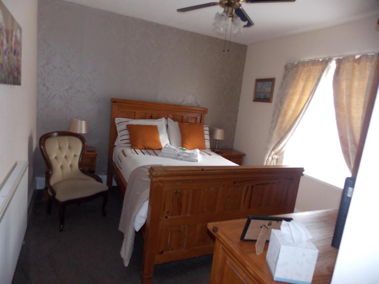 Ivy Bank 4* Tenby