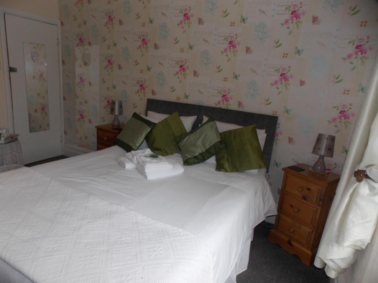 Guest house Ivy Bank 4*