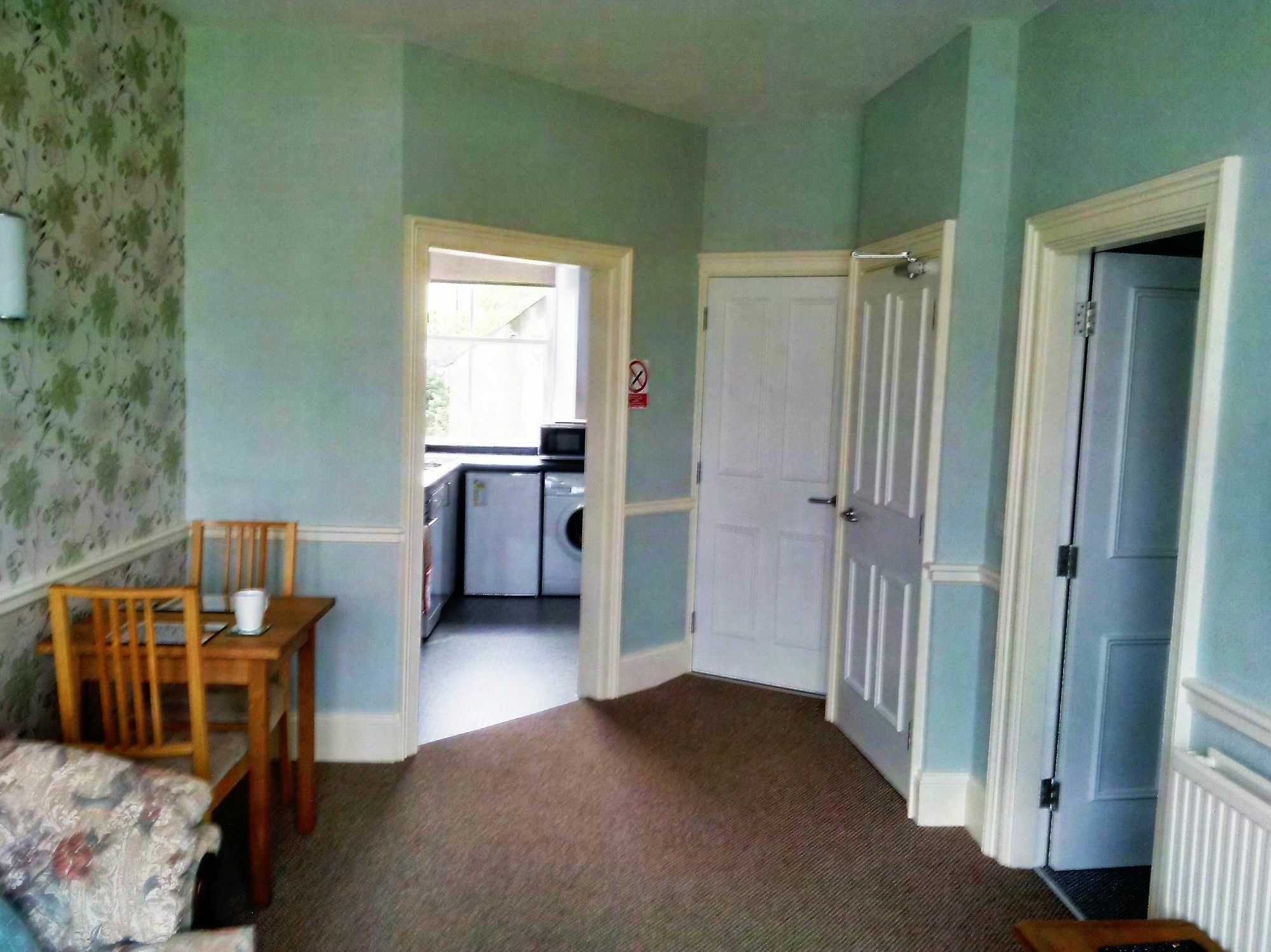 Glenholme Apartment
