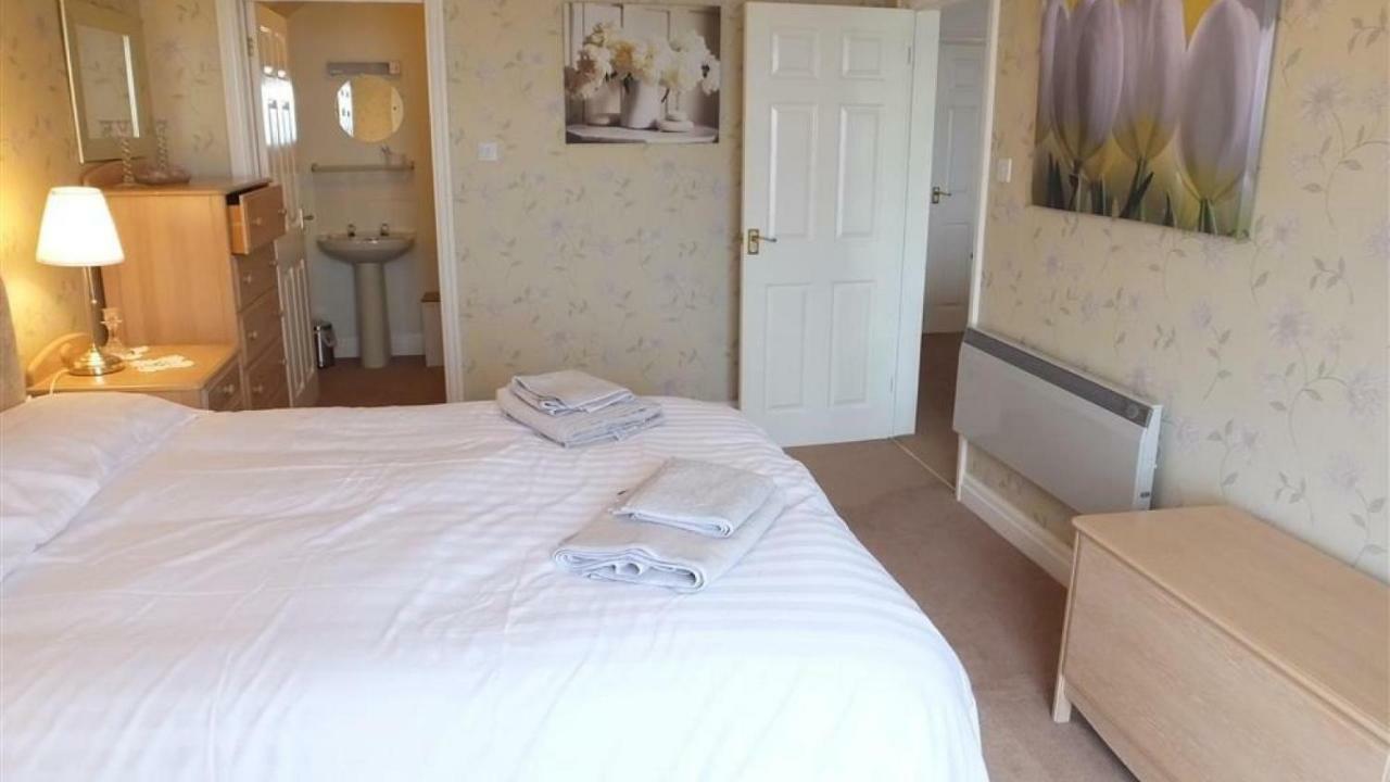Newton Croft 5 *