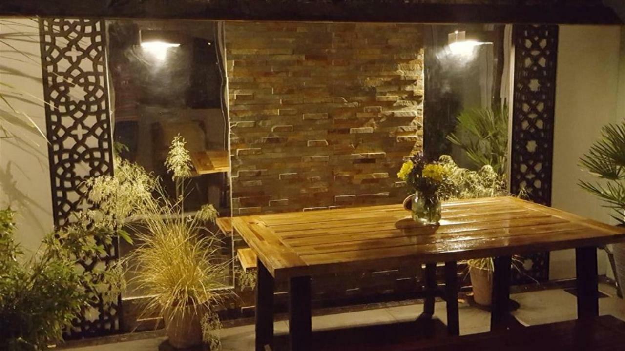Holiday home Sunbury *