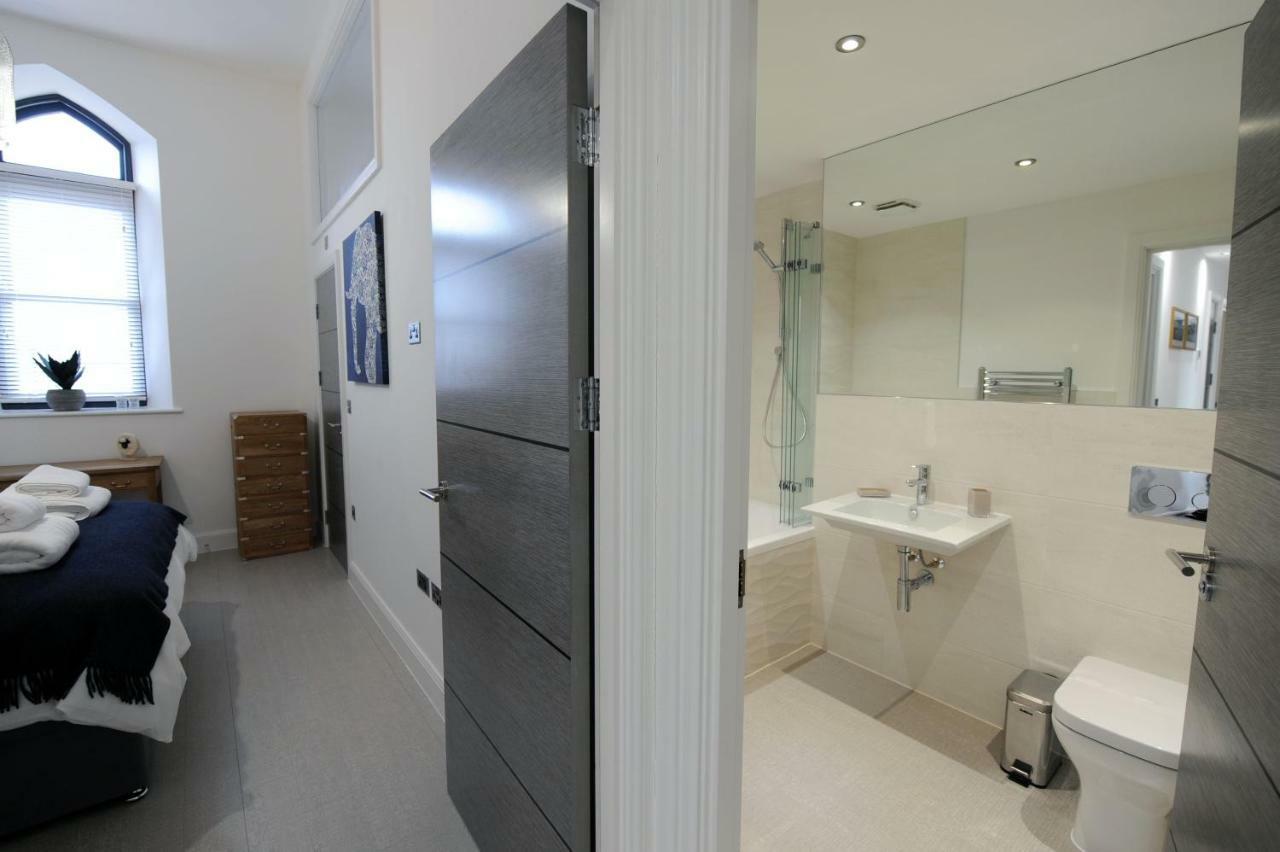 2 Waterstone House * Tenby