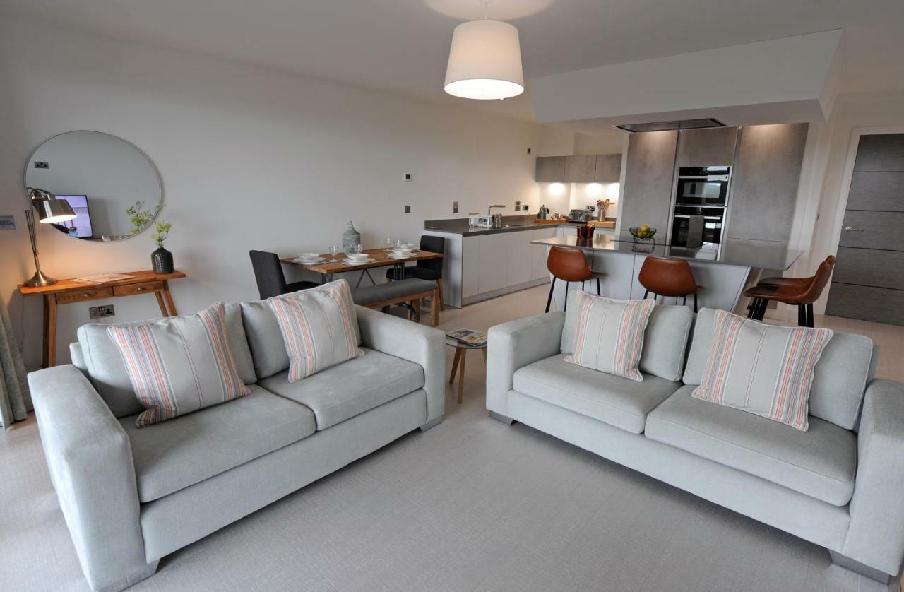 2 Waterstone House Tenby