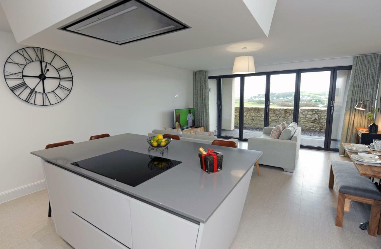 2 Waterstone House Tenby