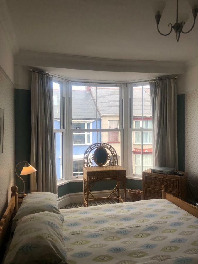 Sutherlands 3 Picton Road Holiday Holiday home Tenby