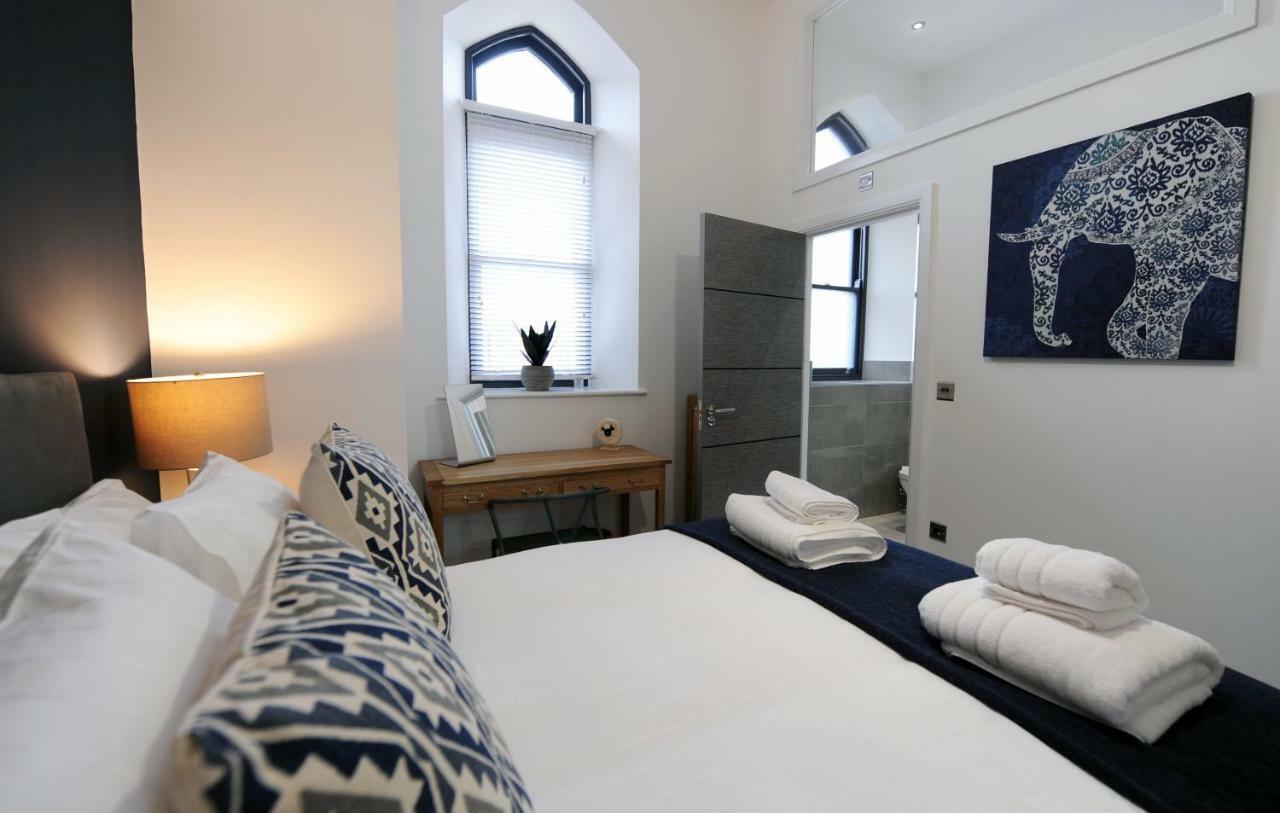 2 Waterstone House Tenby