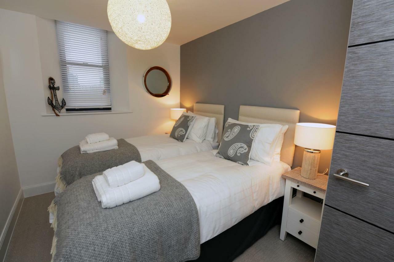 Apartment 2 Waterstone House *