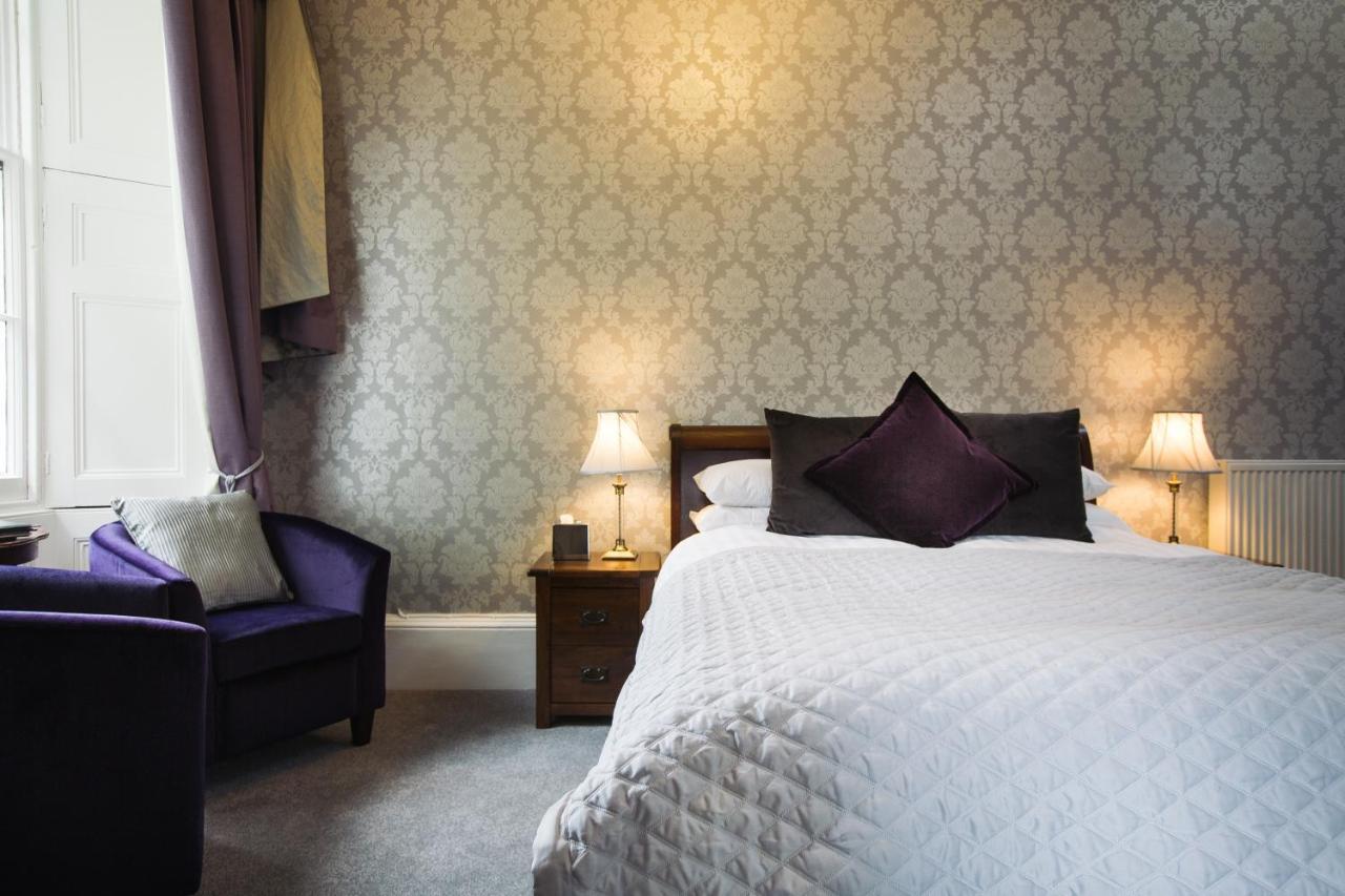 Elm Grove 4* Tenby