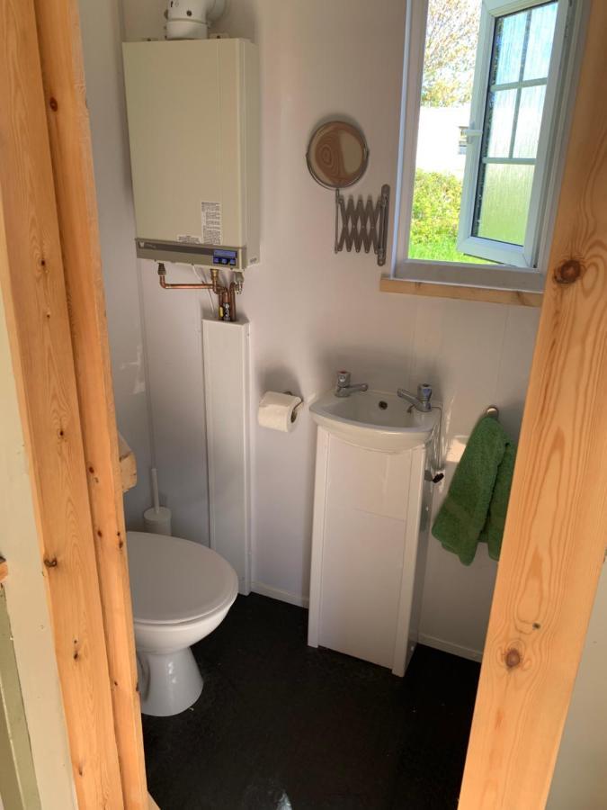Hillcrest Hut Apartment Tenby