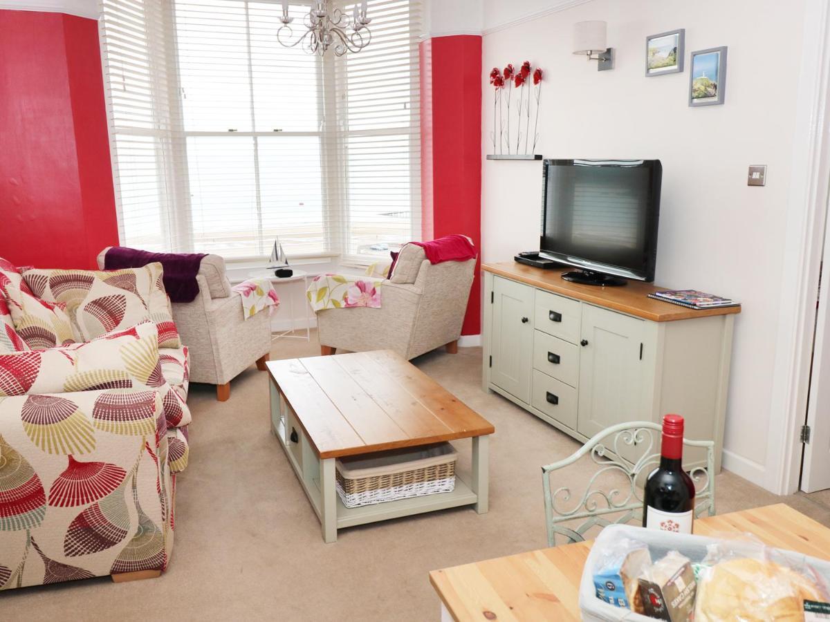 1 Beachtop Court Apartment *