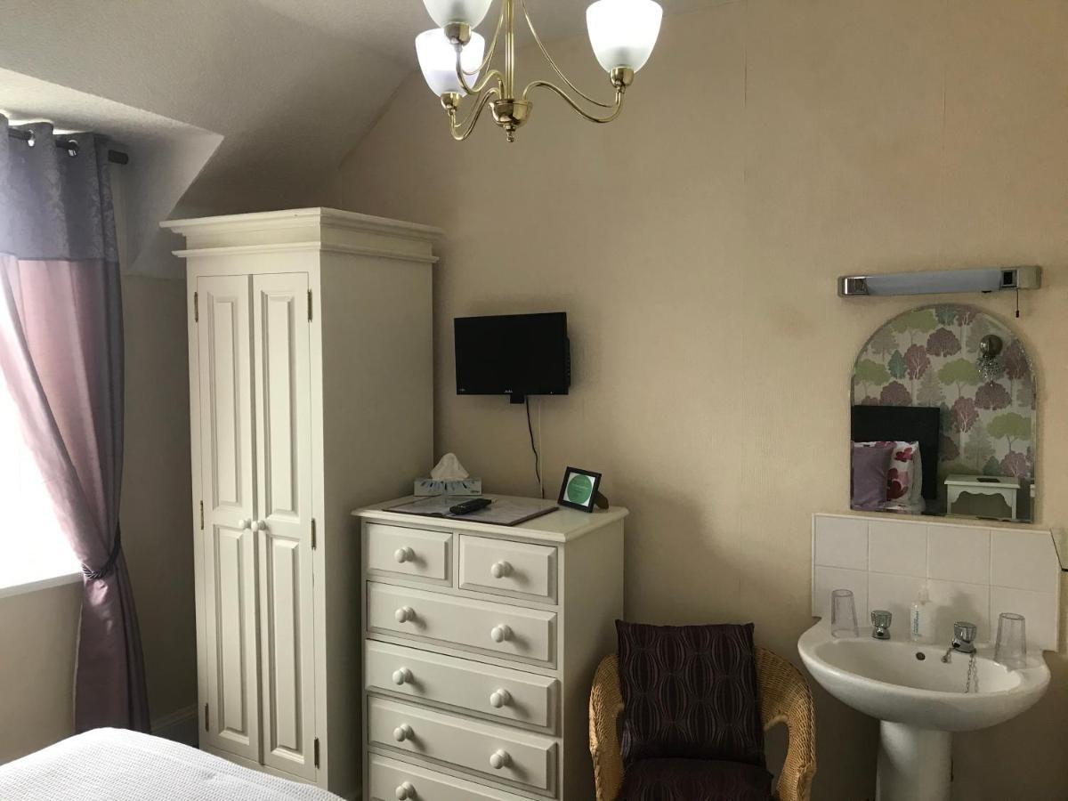 Ivy Bank Guest house 4*