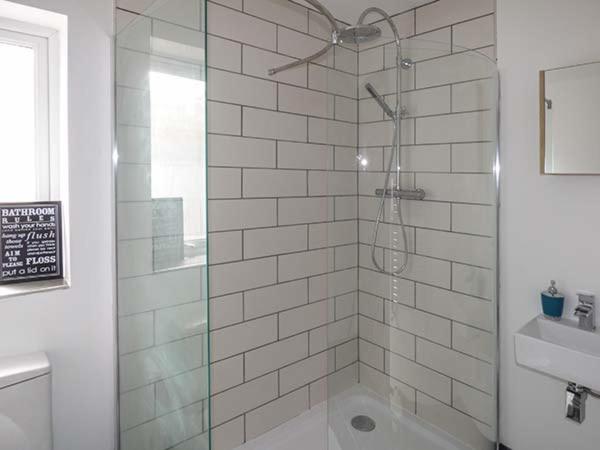White Annexe Tenby