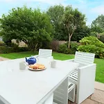 Sea Gem- Beautiful Family Home With Stunning Sea Views & Garden