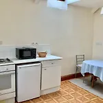 Second Floor Apartment Tenby Town Centre