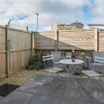 Ty Melyn - 2 Bedroom Cottage - Tenby