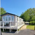 Luxury Static Caravan Hire Kiln Park Tenby