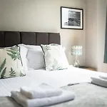 Sleepy Puffin Guest House